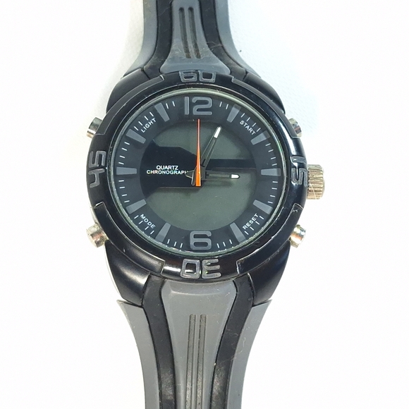 Men's Black Silicone Rubber Quartz Chronograph Wrist Watch, New Battery - Picture 4 of 6